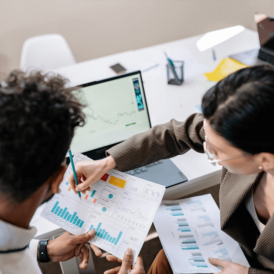 Celyra Veytan - Équipe d'experts en crypto-monnaies